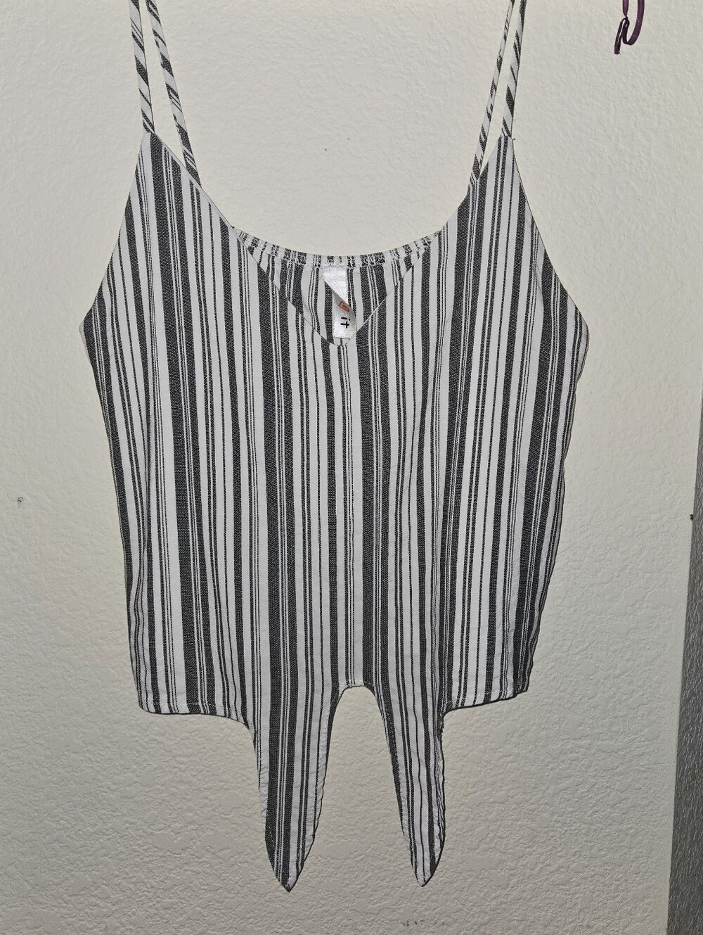 Crop Top L. Front Tie L.